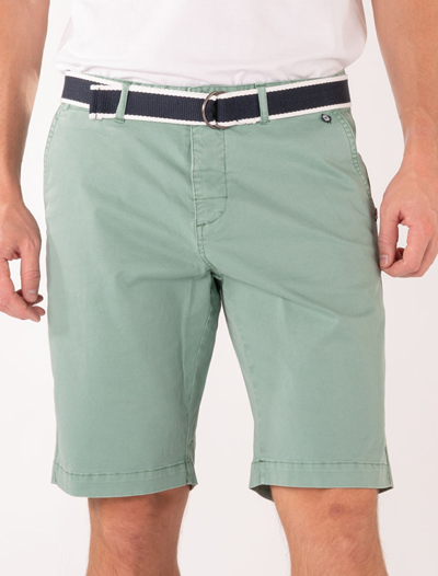 Belted Bermuda shorts, Vaaleanvihreä